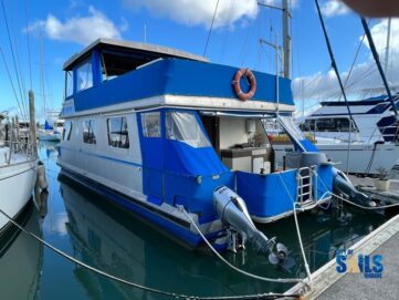 DREAMTIME: Houseboat And Berth Package