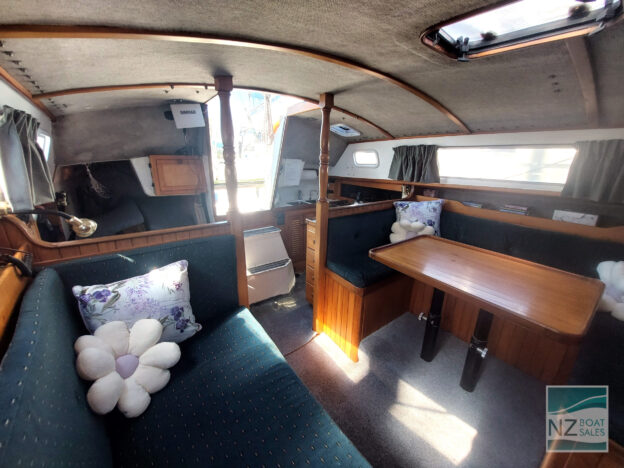 TE TUI: Well Equipped 1986 Raven 31 - Image 10