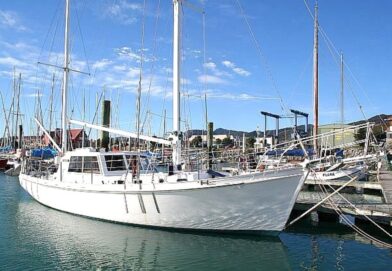 VAILA: Solid, Athol Burns Motor Sailor Ketch