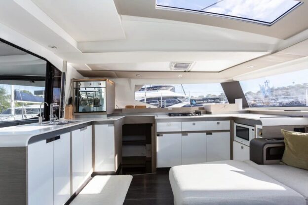 Fountaine Pajot Elba 45 - Image 8